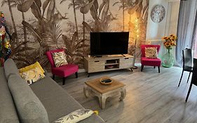 Gorgeous 2 Bedrooms Holiday Apartement